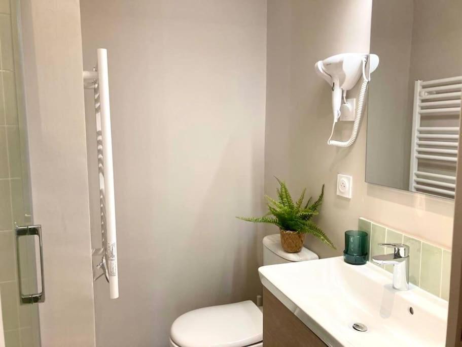 Le Palm Appartement élégant&Design En Bord Rivière Collobrières Esterno foto