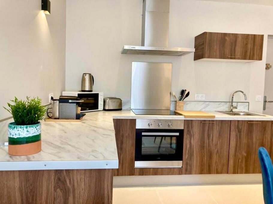Le Palm Appartement élégant&Design En Bord Rivière Collobrières Esterno foto
